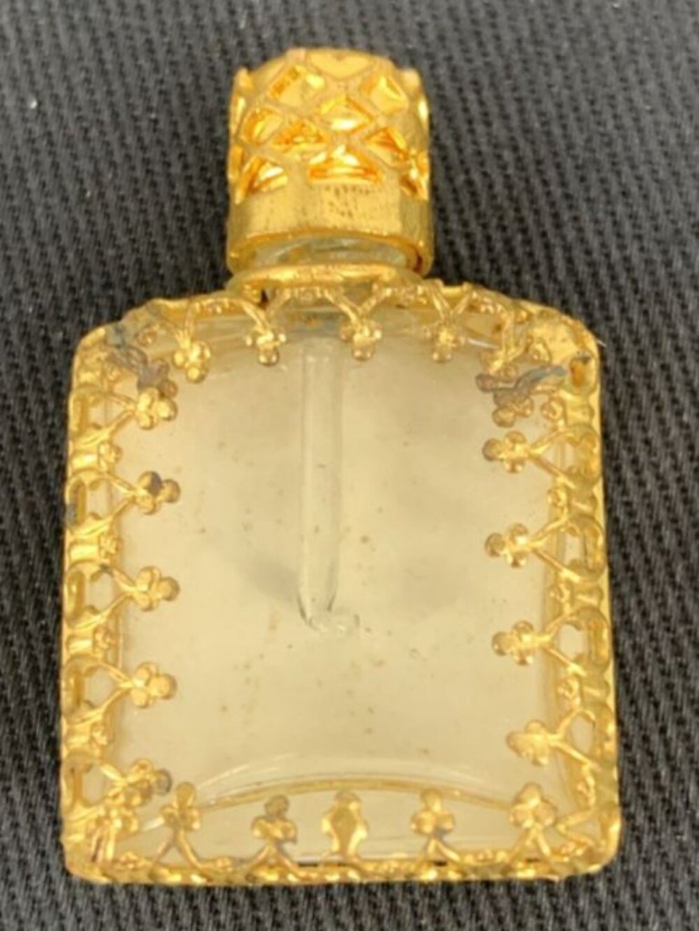 Pompadour Glass Perfume Bottle Petit Point Filagree Miniature 1 3/8" - Picture 6 of 9